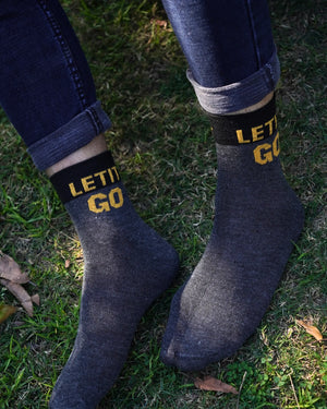 Statement Cotton Crew Socks For Men Mikado