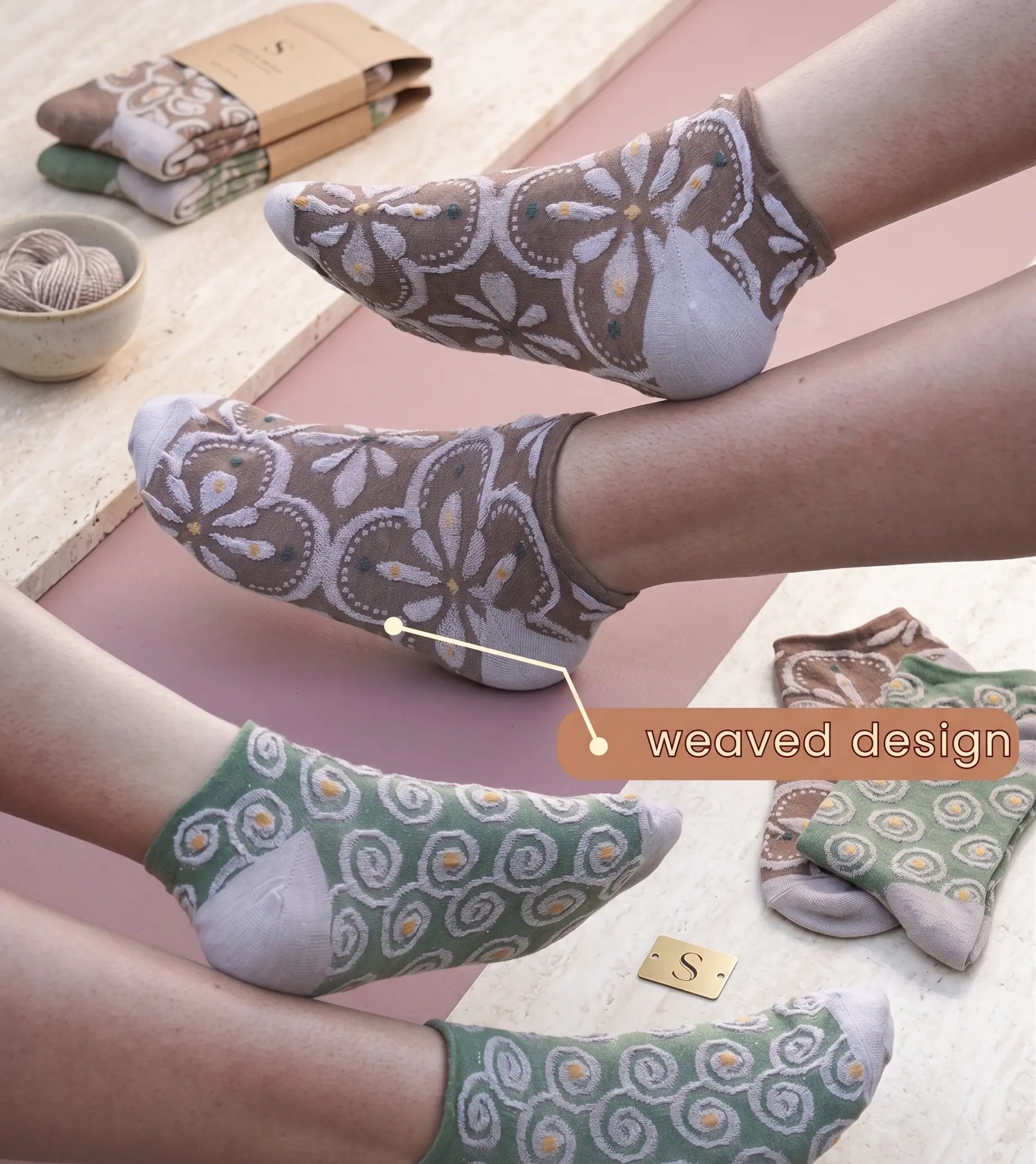 Dark Hues Knitted Ankle Socks Mikado