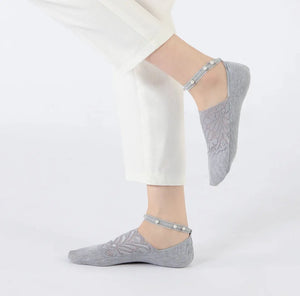 Lacey Designer socks for heels and bellies | 4 Colors | Pack of 4 pairs Mikado